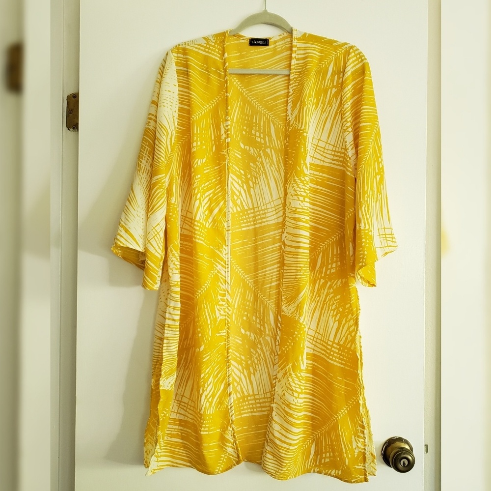 NWOT Palm Print Kimono